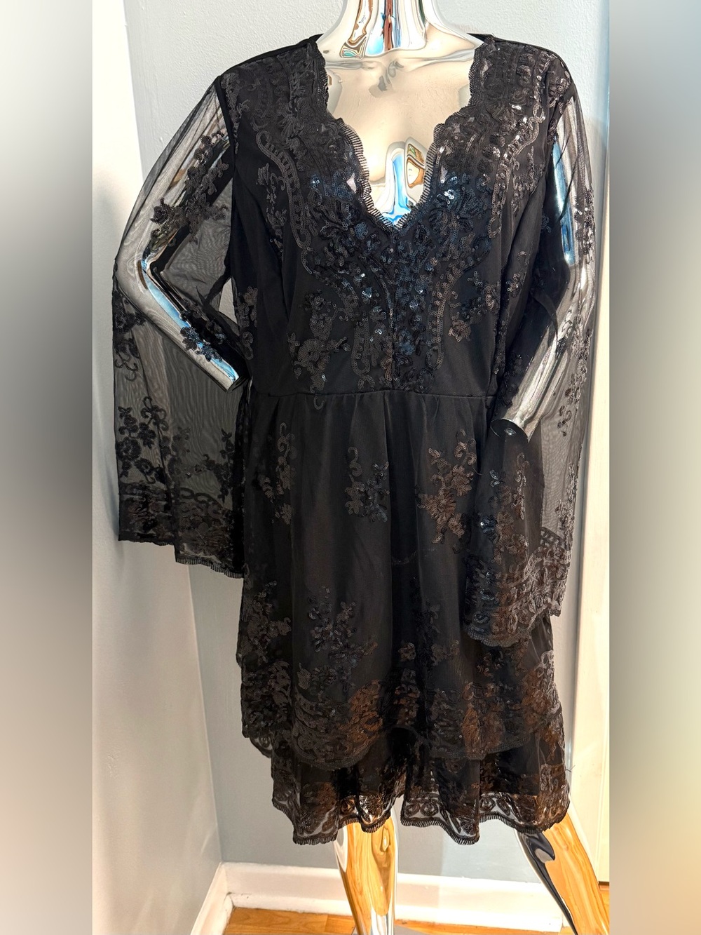 A Beautiful Soul Black Embroidered Sequin Long Sleeve V-Neck Cocktail Dress XL